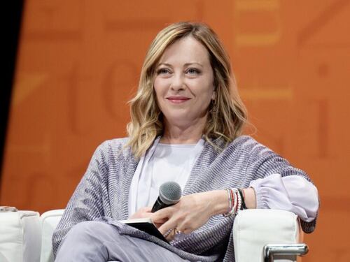Meloni telefona a Starmer: "Tra noi relazioni ottime"