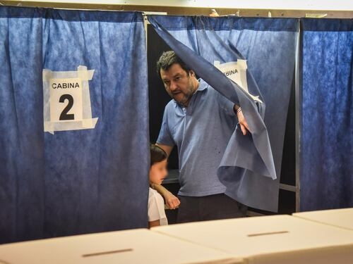 La Lega adesso è in fibrillazione. Si apre lo scontro sulla linea Salvini