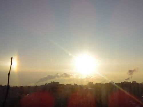Triplo sole in una città russa