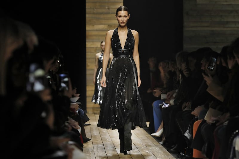 Bella Hadid, le immagini dalle passerelle 3