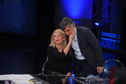 Alessia Marcuzzi, le gambe più lunghe della televisione italiana 26