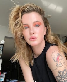 Ireland Baldwin sexy in bikini 5
