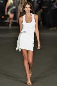Kaia Gerber: ecco la sexy figlia di Cindy Crawford 12