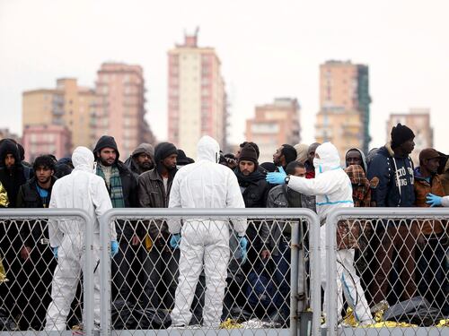 L'ultima sentenza di Mattarella: pensione d'invalidità anche agli immigrati senza carta di soggiorno