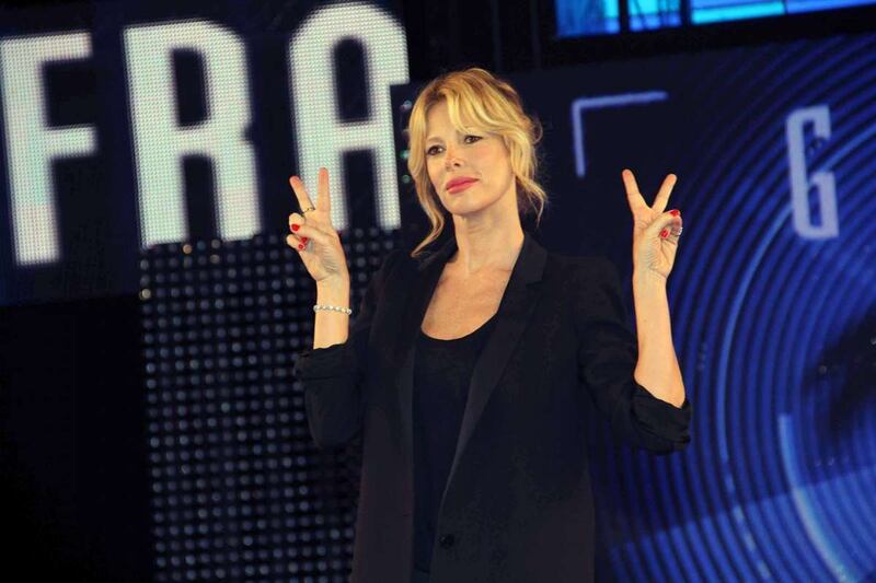 Alessia Marcuzzi sexy conduttrice dell'Isola dei Famosi 2017 16