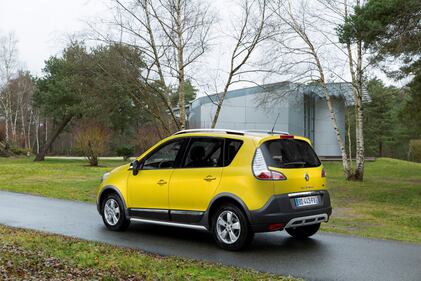 Renault Scenic XMOD Cross 9