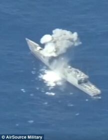 La fregata inaffondabile: 12 ore di bombardamenti per andare a picco 3