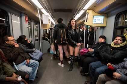 No Pants subway ride, la corsa in metropolitana che sfida il freddo 2