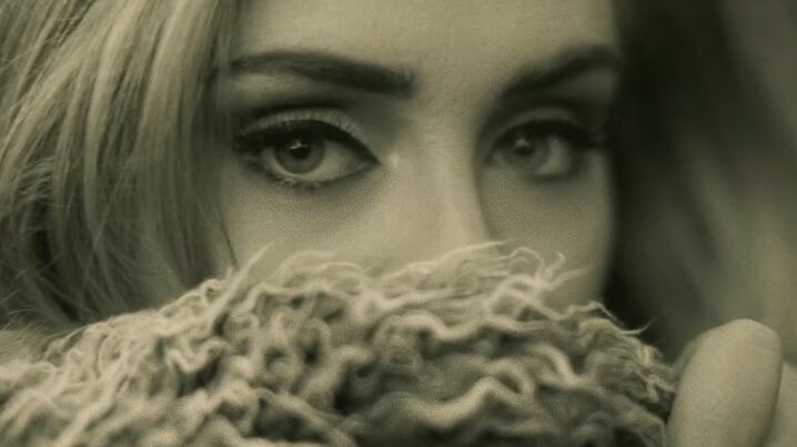 Adele: ecco "Hello", nuovo singolo con video di Xavier Dolan
