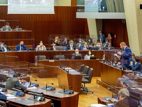 Dati neri e "fronda del nord". La Lega in crisi si gioca tutto