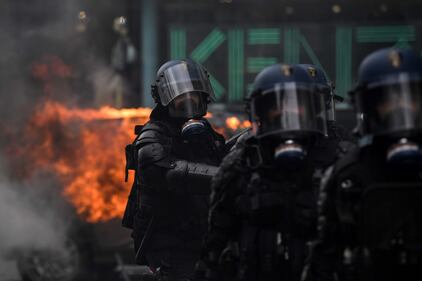 Inferno nel centro di Parigi 1