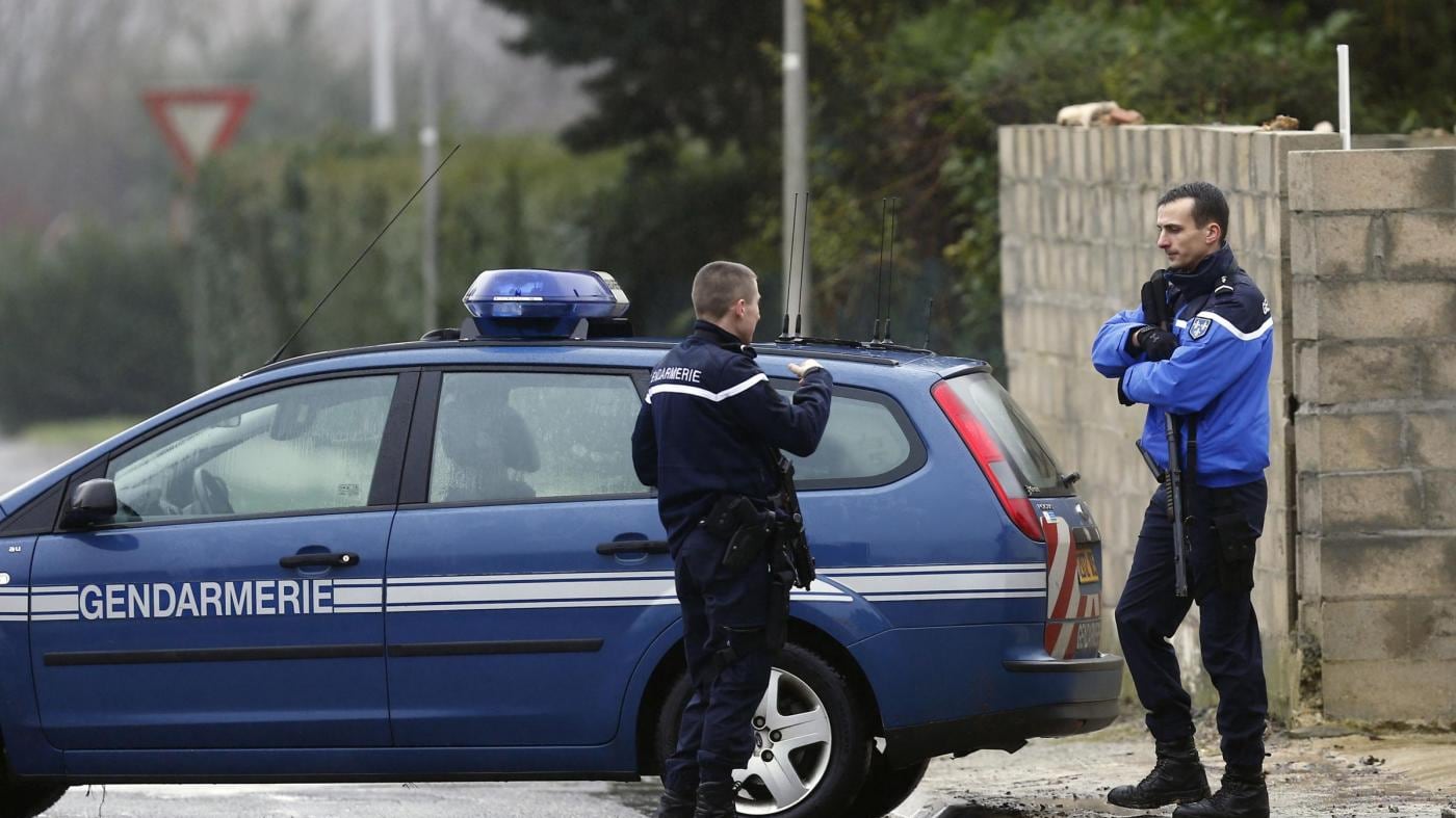 "Sei ebrea" e scatta lo stupro per vendetta: aggressione su una 12enne in Francia