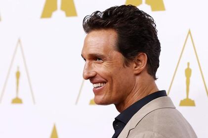 Matthew McConaughey calvo e con la pancetta: irriconoscibile per "Gold" 22