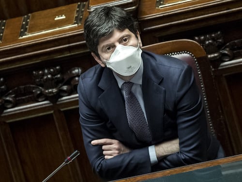 Linea Speranza o aperturisti, lite nel governo