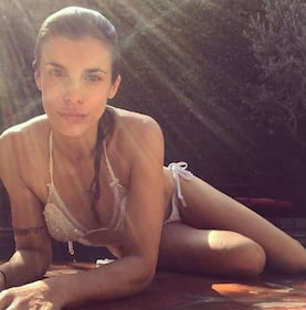 Elisabetta Canalis, selfie seducente 4