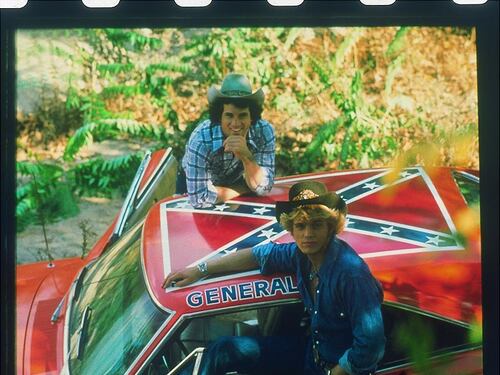 Bandiera sudista in Hazzard, serie tv messa al bando dalla Cbs