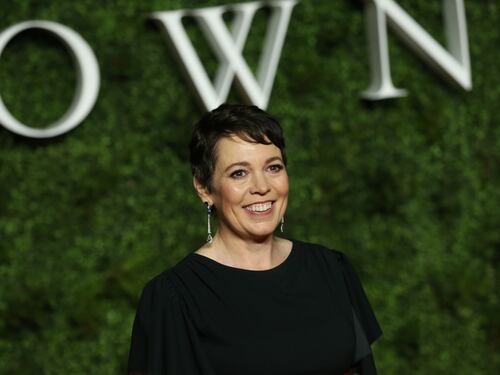Olivia Colman parla delle tensioni tra la Regina e il Principe Carlo