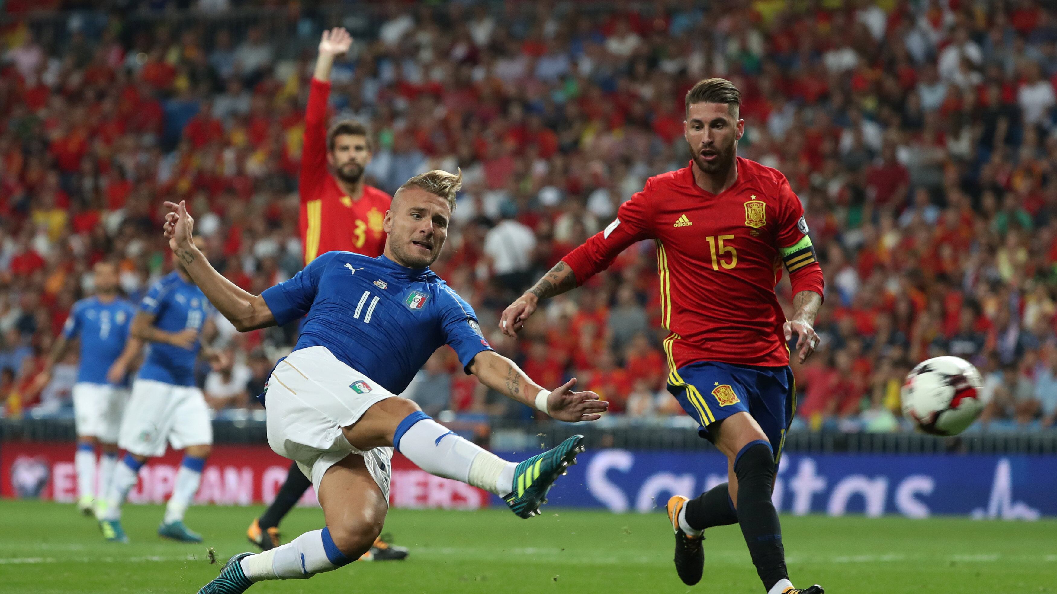 Spagna da mondiale. L'Italia piccola e umiliata è rimandata a novembre