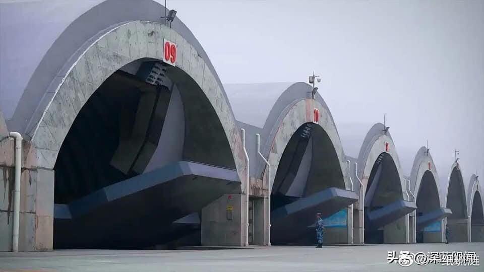 Super hangar per i bombardieri russi: ora Putin pensa allo scudo cinese