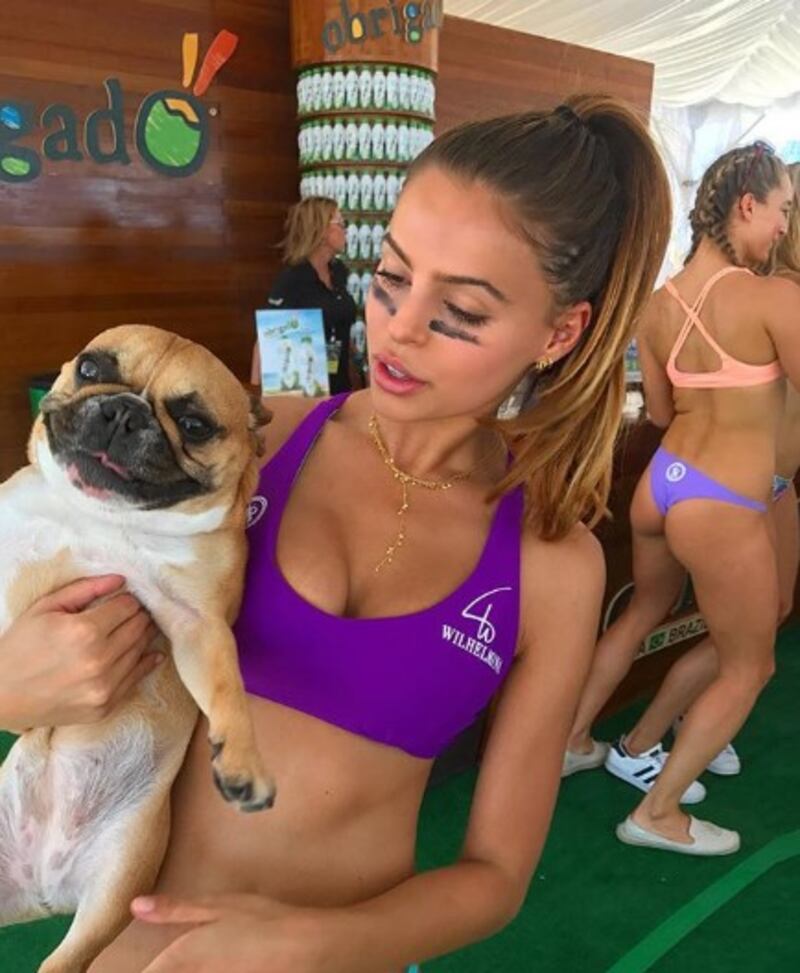 Brooks Naders, le foto sexy della modella 6