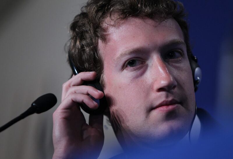 Il silenzio di Zuckerberg, grande assente nella corsa alla Casa Bianca