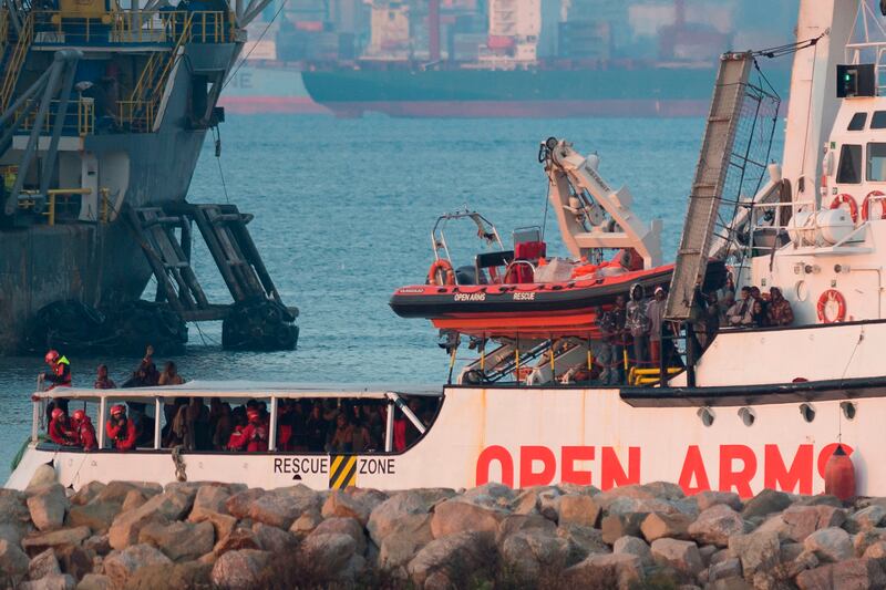 Caso Open Arms, spunta la mail di Malta all'ong: "Avete deciso di bighellonare"