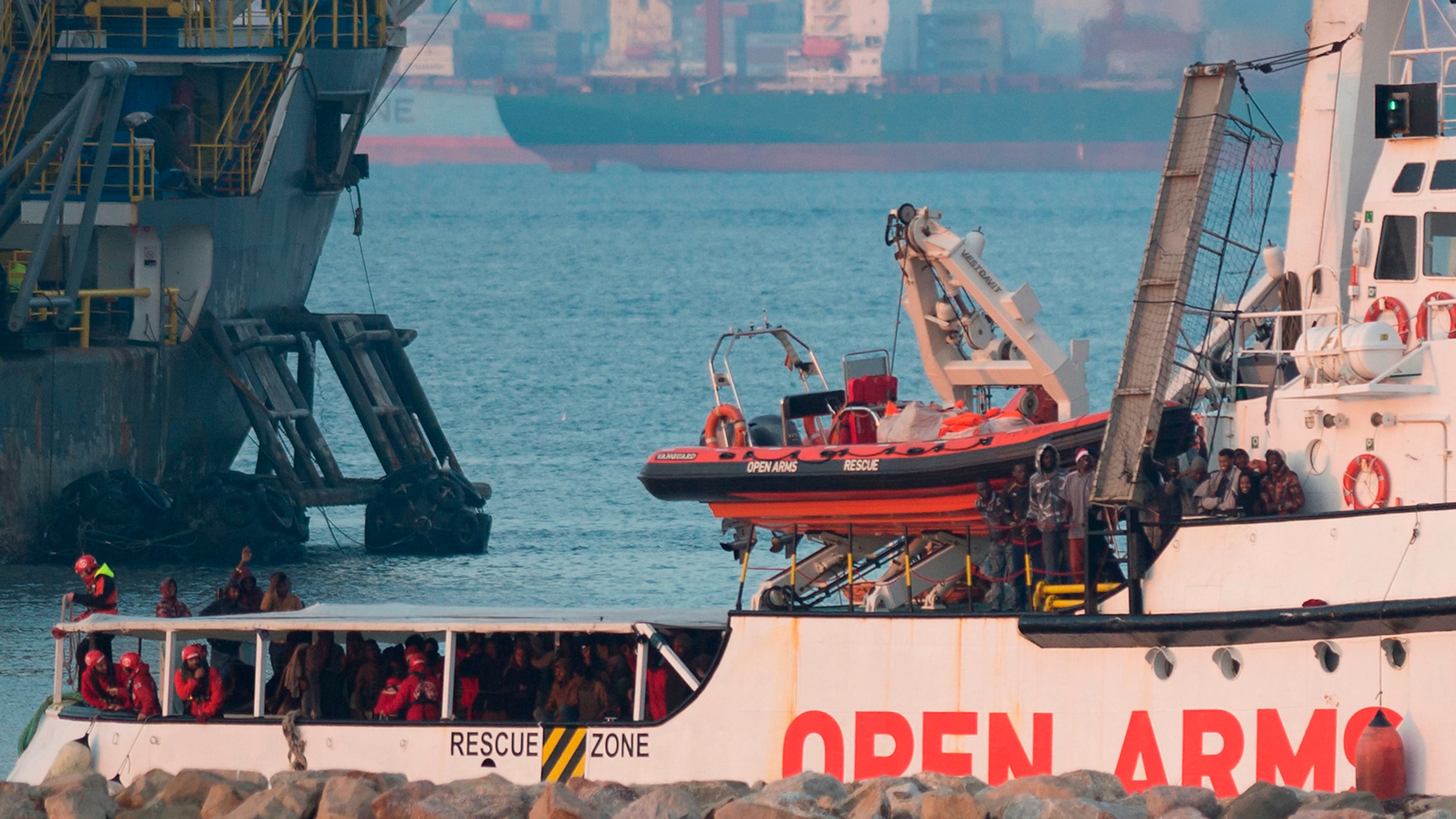 Caso Open Arms, spunta la mail di Malta all'ong: "Avete deciso di bighellonare"