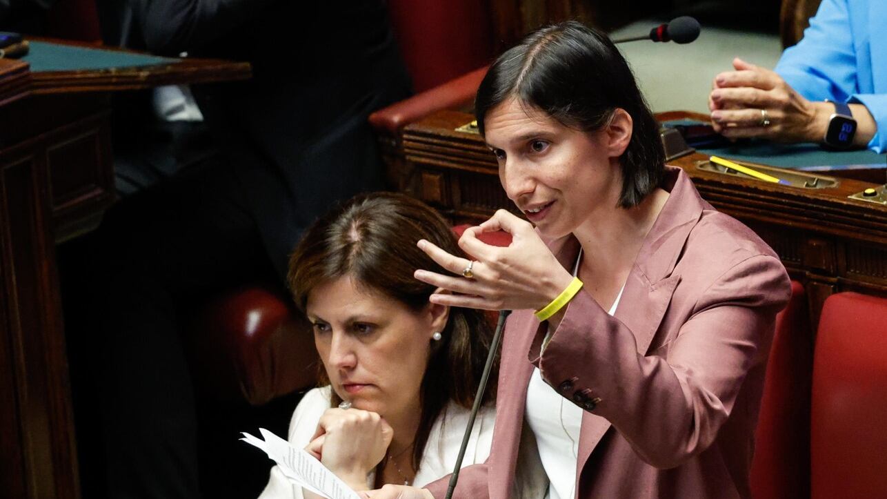 La Meloni apre a un dialogo ampio. Ma l'opposizione è ferma ai 9 euro