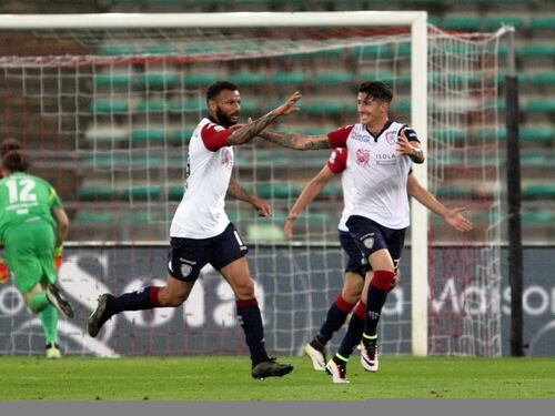 Il Cagliari vince a Bari e torna in serie A