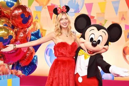 chiara ferragni- disneyland8