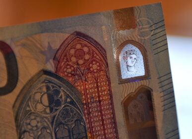 La presentazione della nuova banconota da 20 euro 7