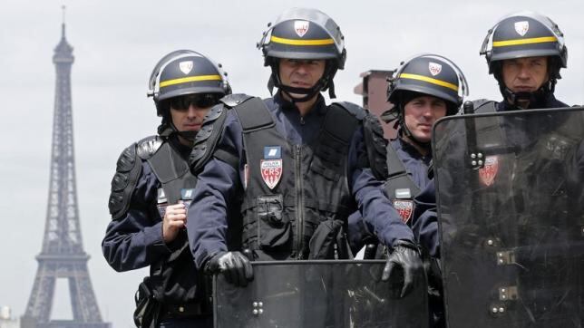 Europei, allarme terrorismo in Francia: vietati maxischermi in piazza
