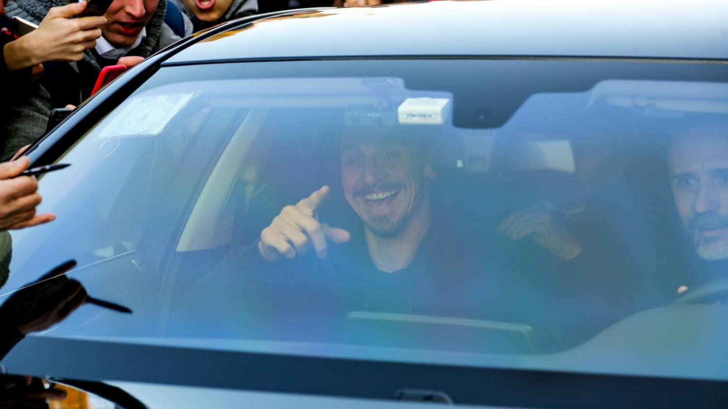 Bomber? No, salvatore. Ibra pronto a fare tutto: "E S. Siro salterà ancora"