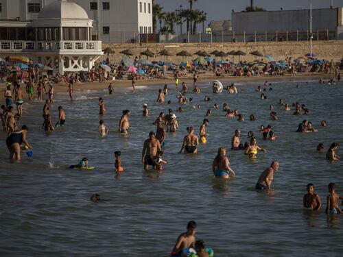 Covid, ansia per i nuovi focolai in Europa: dove non fare le vacanze