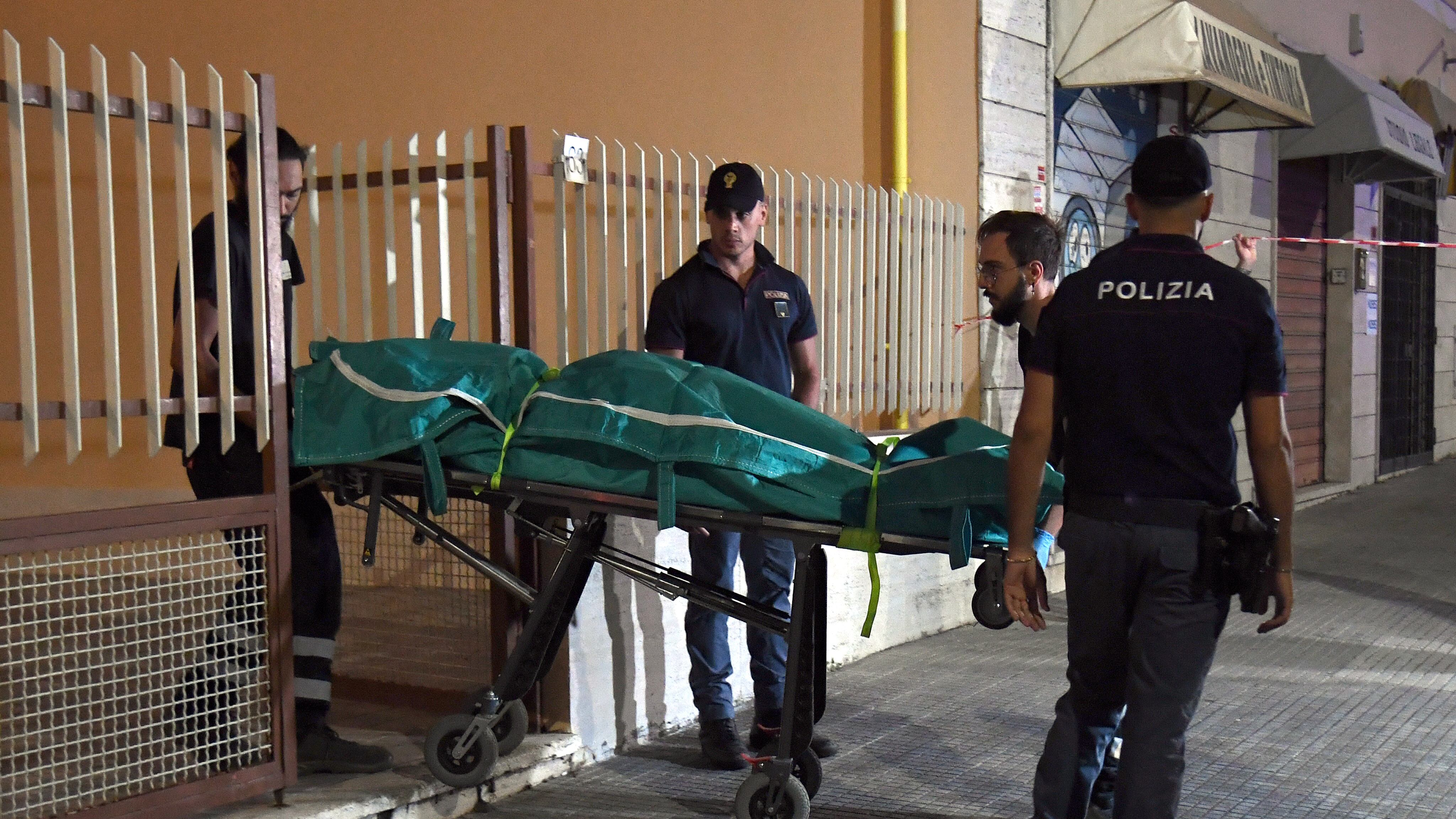 "Abbiamo sentito urlare": l'orrore sulla donna uccisa a coltellate a Roma