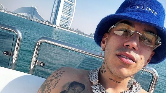 Rissa al concerto di Sfera Ebbasta: il rapper interrompe lo show e lascia il palco
