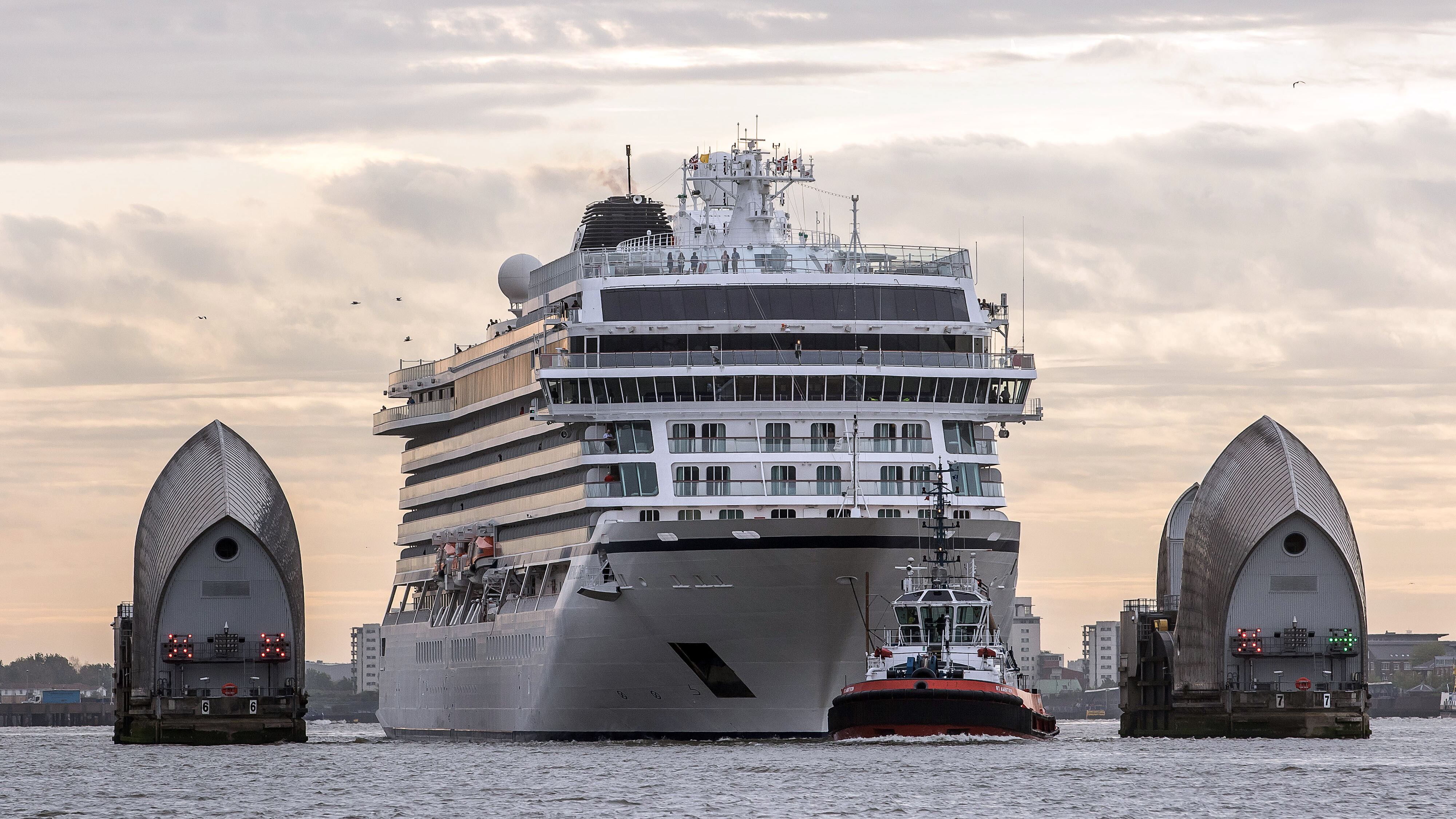 Tutti sani e salvi i passeggeri della "Viking Sky"