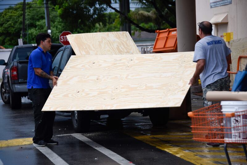 Uragano Dorian, in Florida ci si prepara al peggio 1