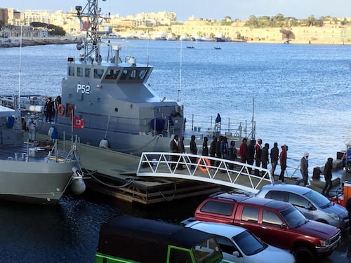 Conte firmerà l'accordo sui migranti. La Lega: "Italia supina all'Europa"
