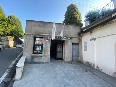 Danni dell'esplosione nella sede di FdI a Cadorago 5