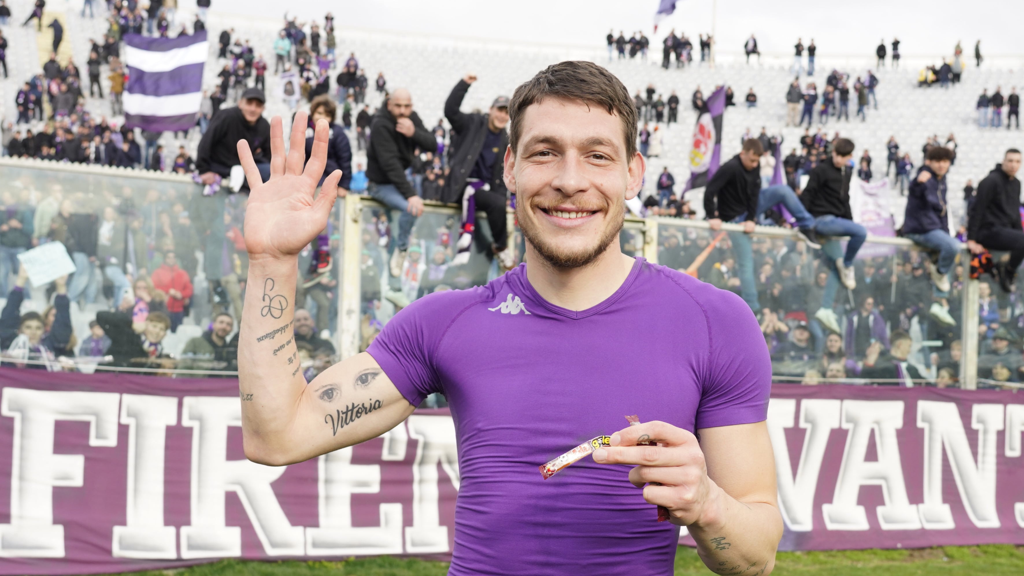 Il canto del Gallo sveglia la Fiorentina: Frosinone travolto 5-1