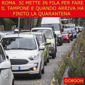 Ecco la satira del giorno. In coda per fare il tampone 1