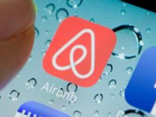 Airbnb cancella migliaia di prenotazioni in Giappone