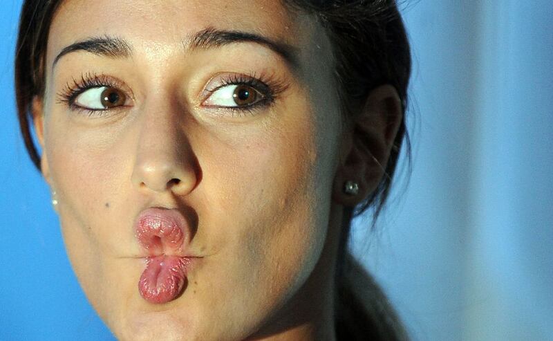 Belen Rodriguez: vacanza da single e il costume è hot 13