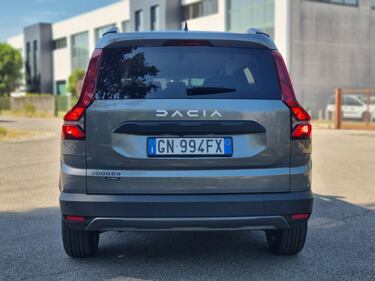 Dacia Jogger Hybrid 140: la gallery del suv 7 posti ibrido super spazioso 7