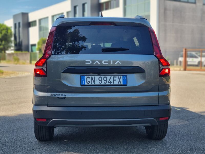 Dacia Jogger Hybrid 140: la gallery del suv 7 posti ibrido super spazioso 7