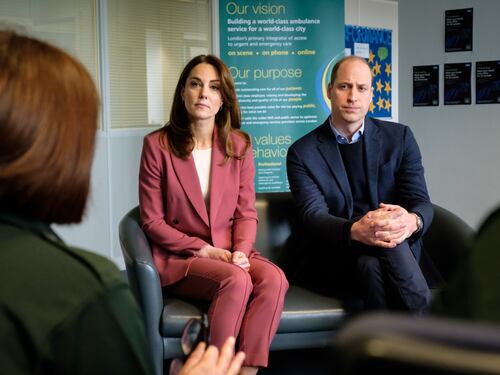 "La bimba non tornerà a scuola" Scoppia un'altra bufera su Kate