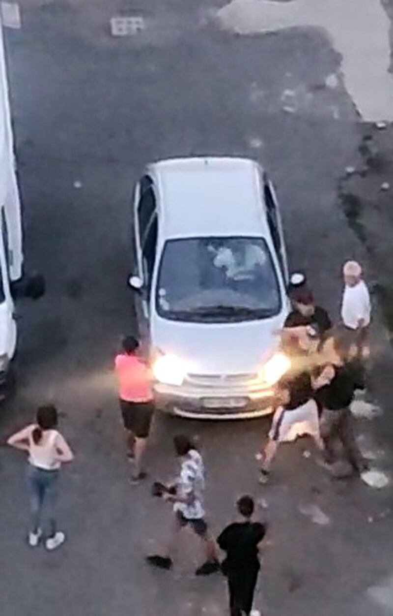 Rissa tra residenti e abusivi in via Bolla a Milano 5