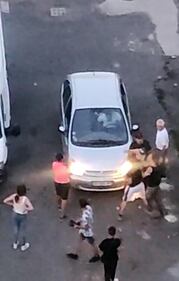 Rissa tra residenti e abusivi in via Bolla a Milano 5