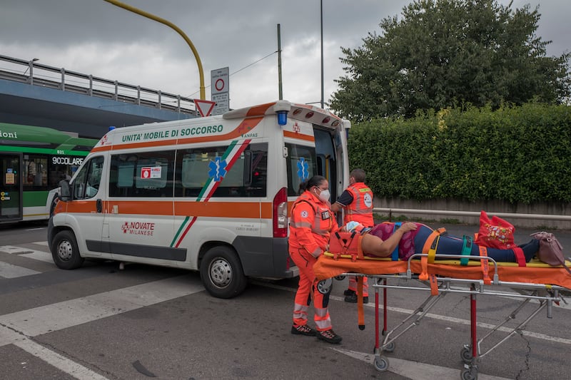 Incidente di un bus a Milano: 21 feriti in via Scarampo 3